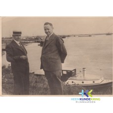br24 W.Bruns en A.Reijers aan de Tolkamerse waterkant